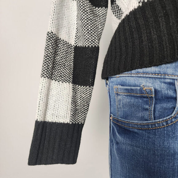HYFVE Black & White Knit Chunky Button Up cardigan Size L - Picture 4 of 9